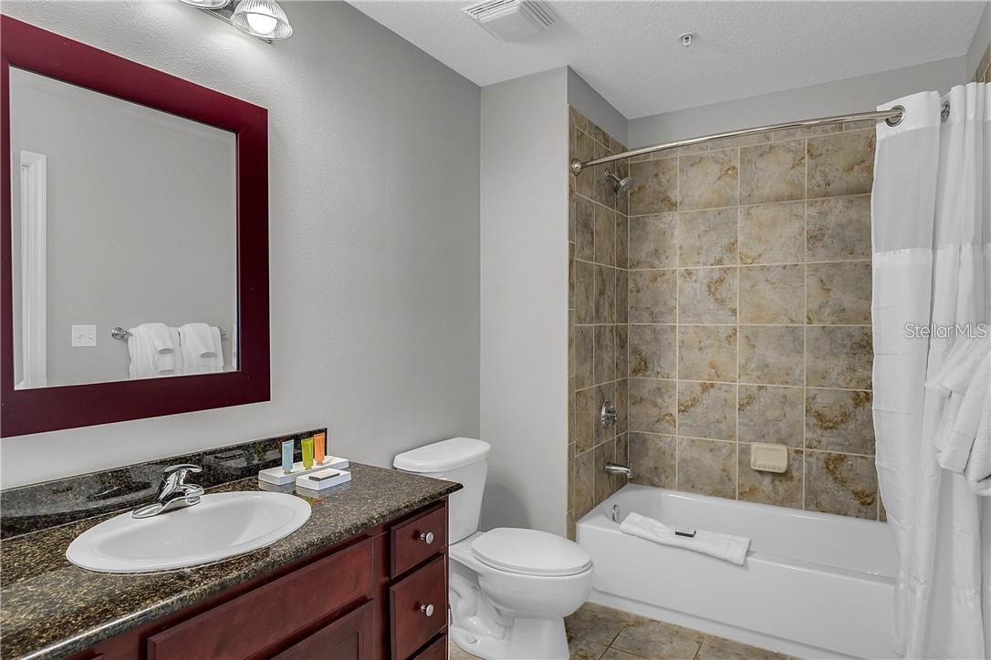 Image 14 of 36 For 14501 Grove Resort Avenue 2527