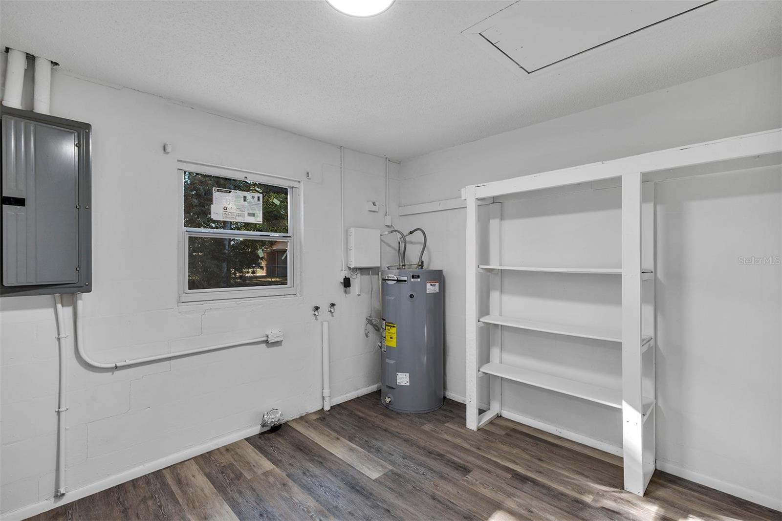 Image 10 of 31 For 230 Shore Drive