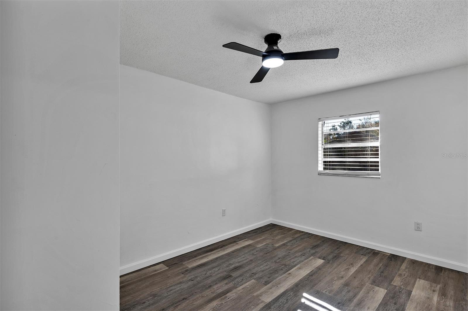 Image 24 of 31 For 230 Shore Drive