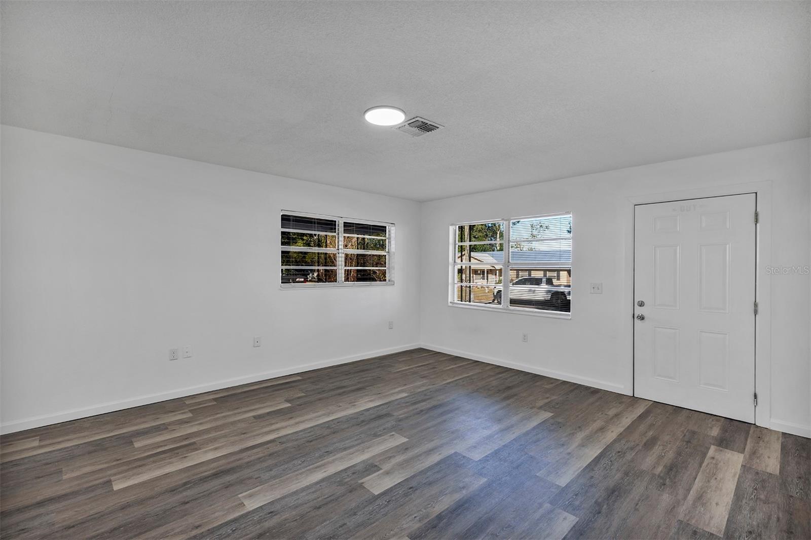 Image 5 of 31 For 230 Shore Drive