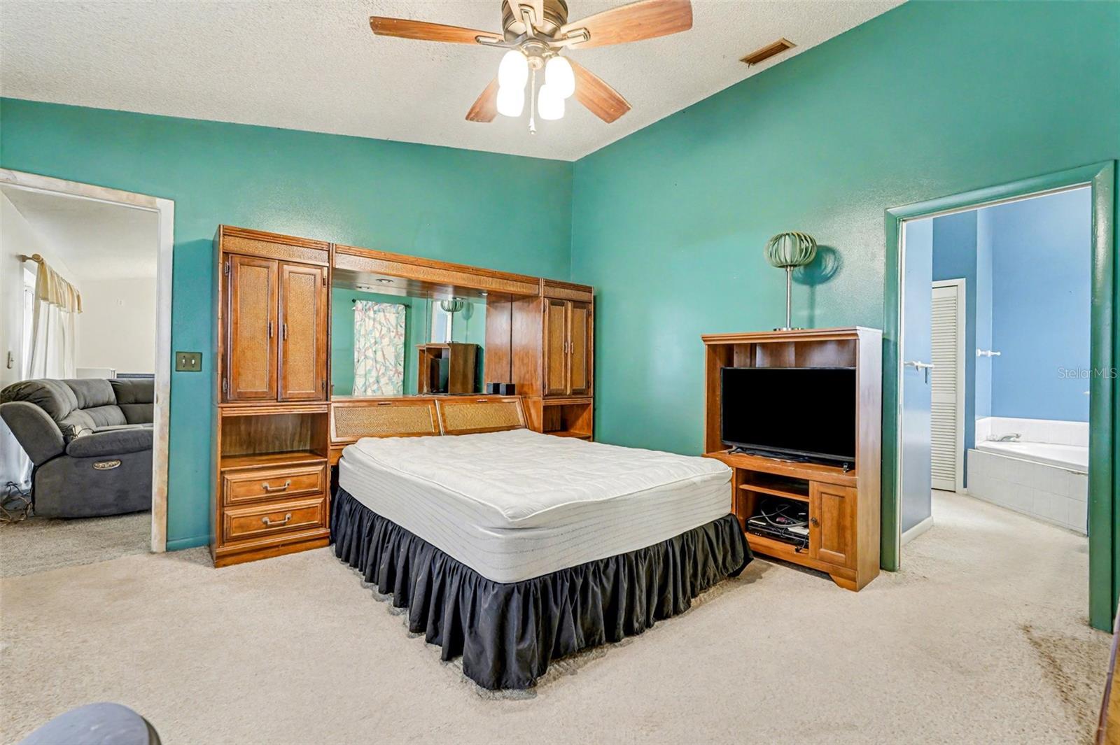 Image 16 of 35 For 709 Haryestor Avenue Sw