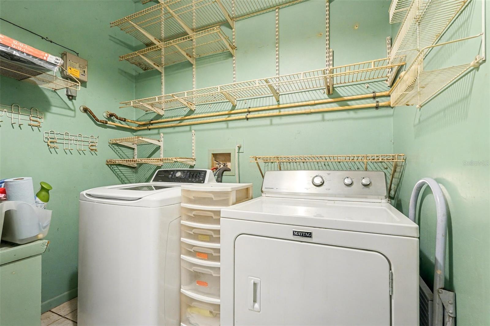 Image 18 of 35 For 709 Haryestor Avenue Sw