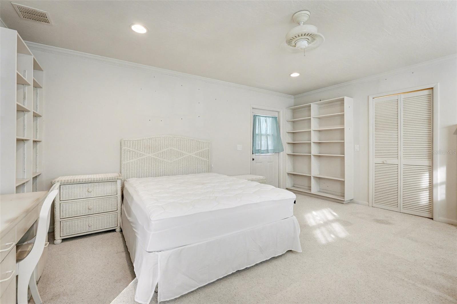 Image 25 of 35 For 709 Haryestor Avenue Sw