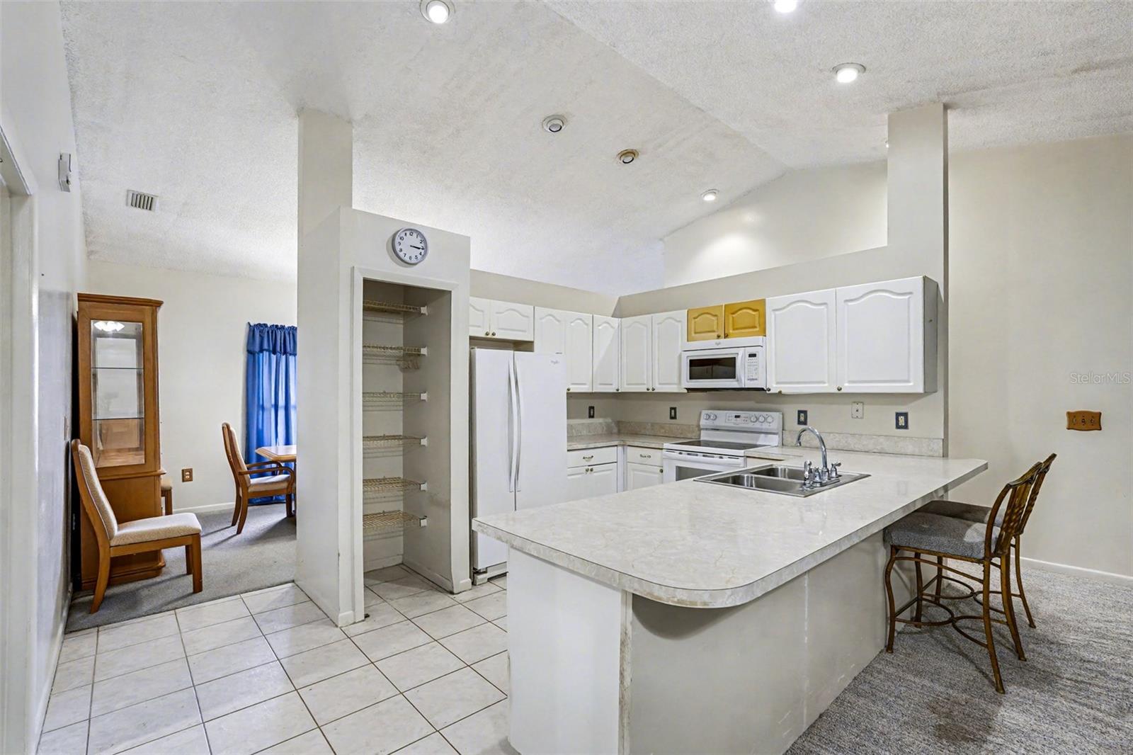 Image 9 of 35 For 709 Haryestor Avenue Sw