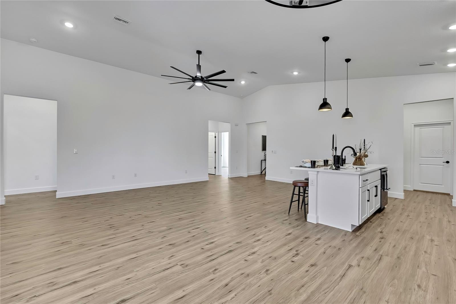 Image 11 of 60 For 5180 Winterville Road