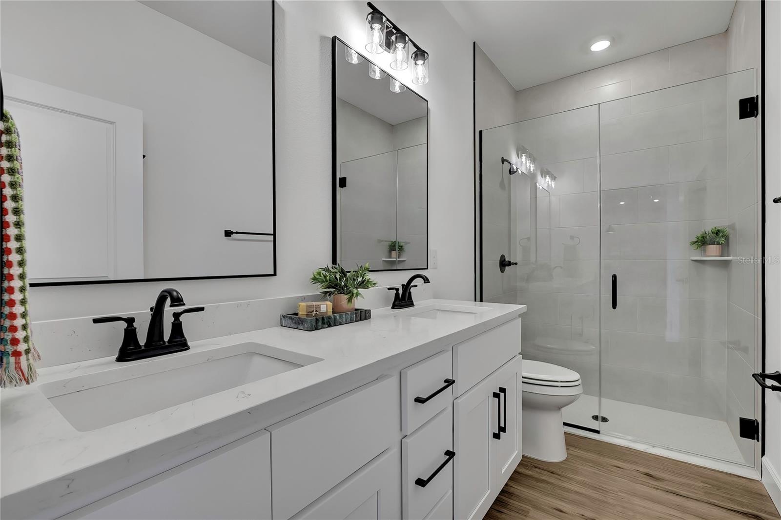 Image 38 of 60 For 5180 Winterville Road