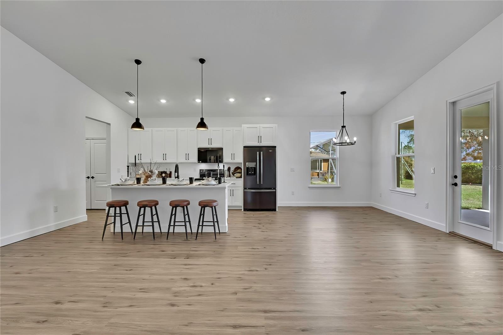 Image 6 of 60 For 5180 Winterville Road