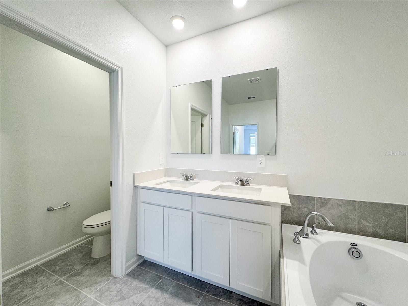 Image 15 of 25 For 417 Bogey Drive