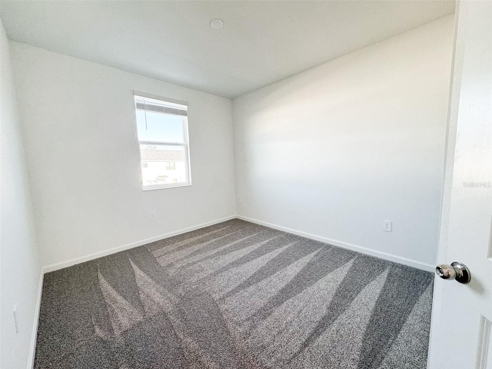 Image 16 of 25 For 417 Bogey Drive