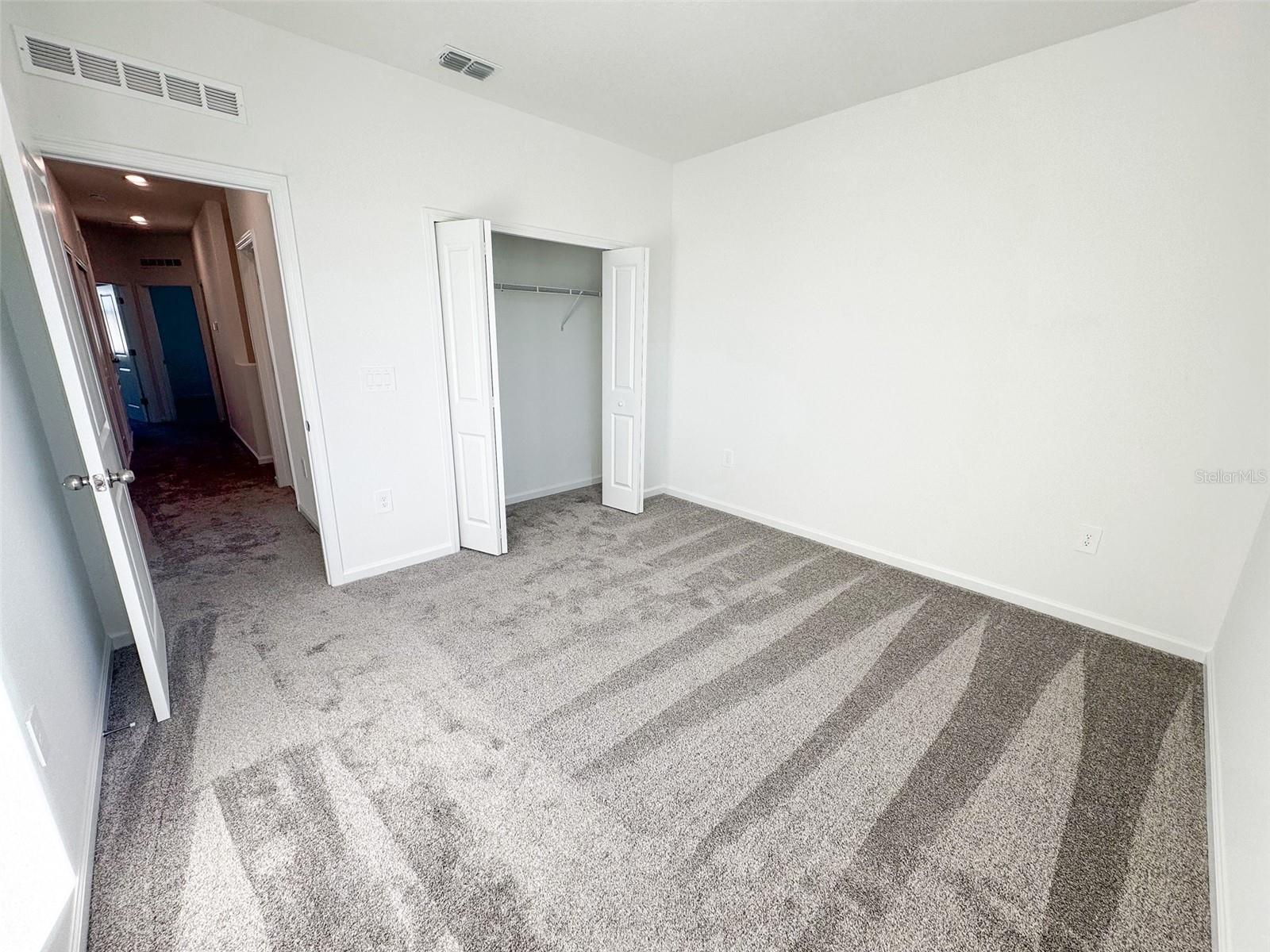 Image 17 of 25 For 417 Bogey Drive