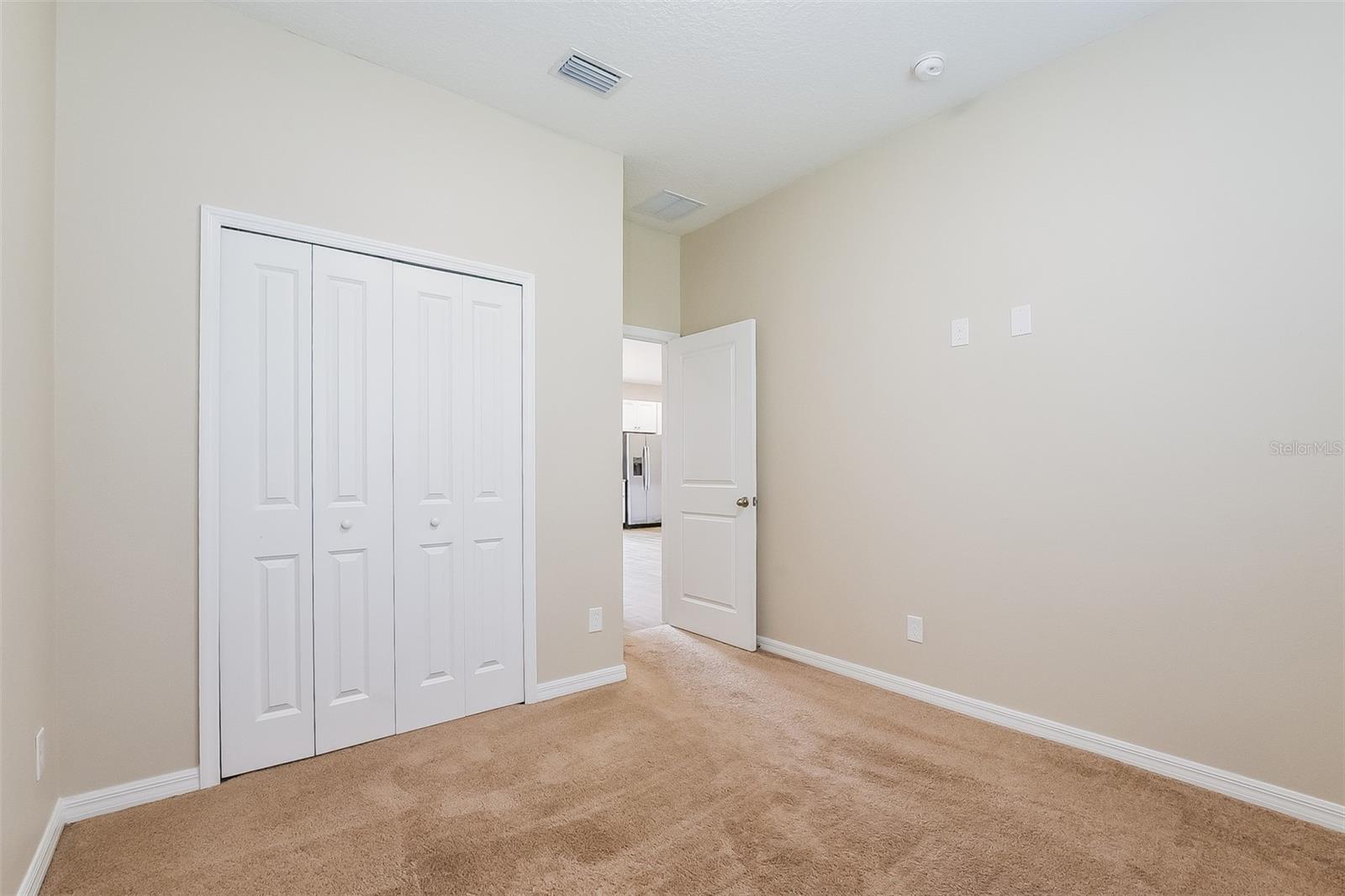 Image 11 of 21 For 1408 Lakeview Avenue