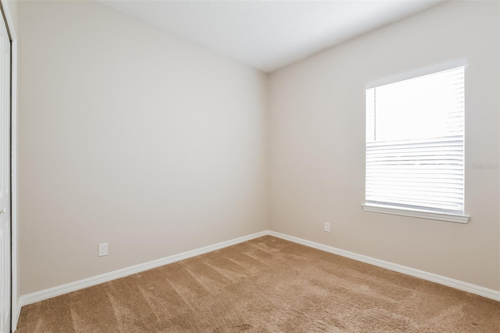 Image 13 of 21 For 1408 Lakeview Avenue