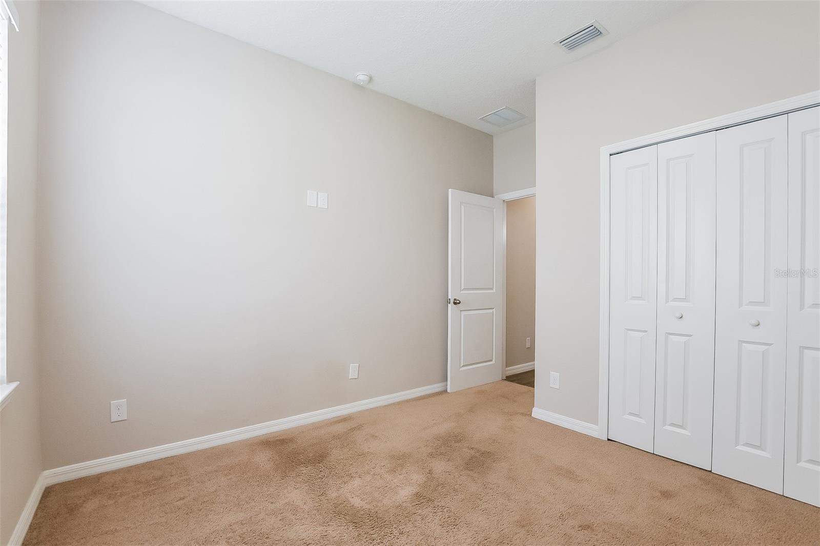 Image 14 of 21 For 1408 Lakeview Avenue