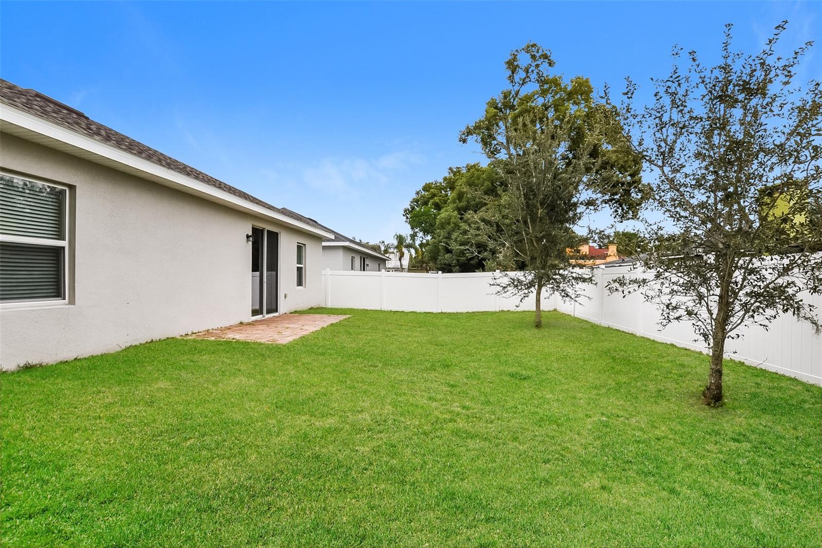 Image 17 of 21 For 1408 Lakeview Avenue