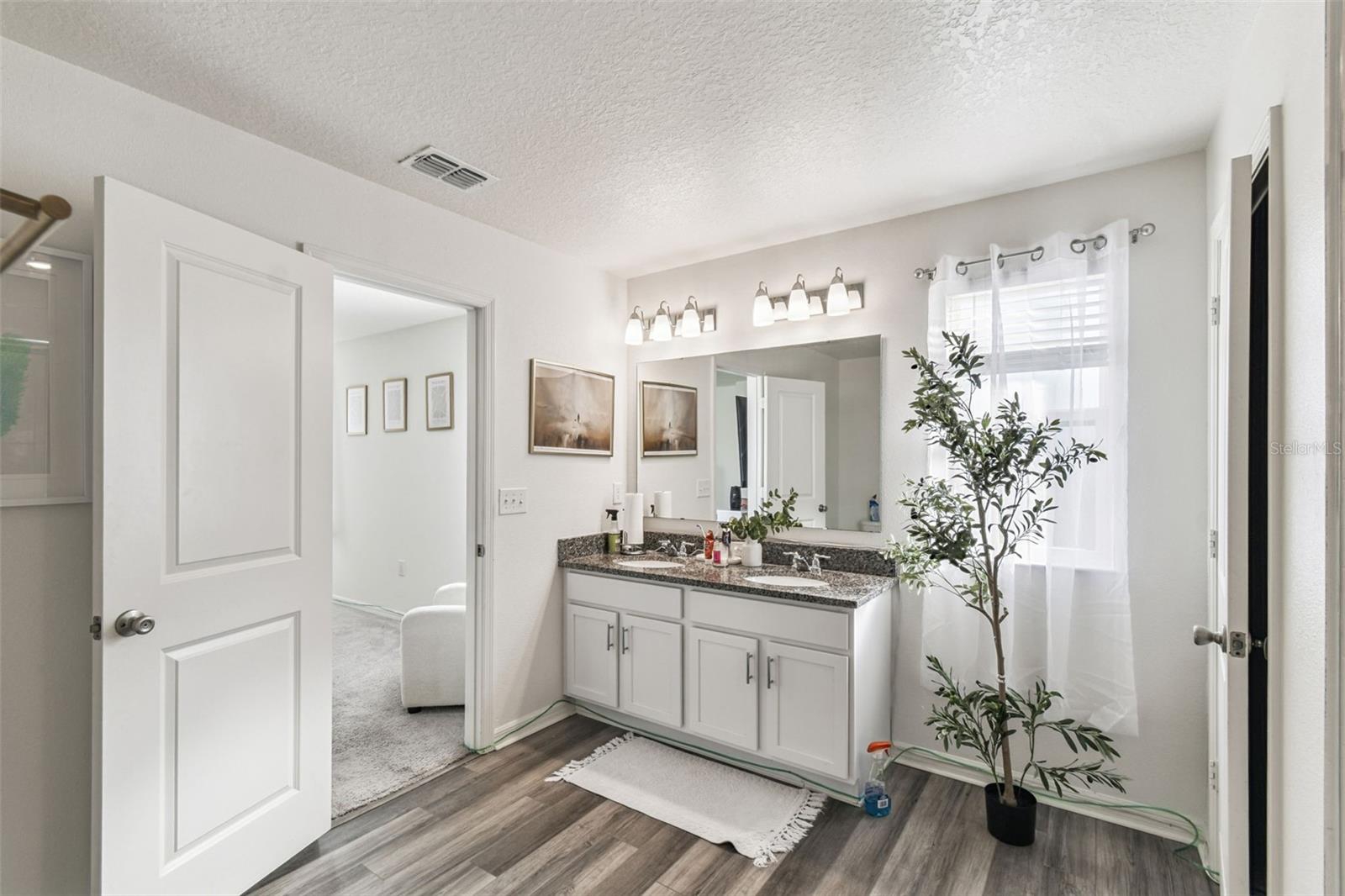 Image 40 of 60 For 595 Preserve Pointe Boulevard