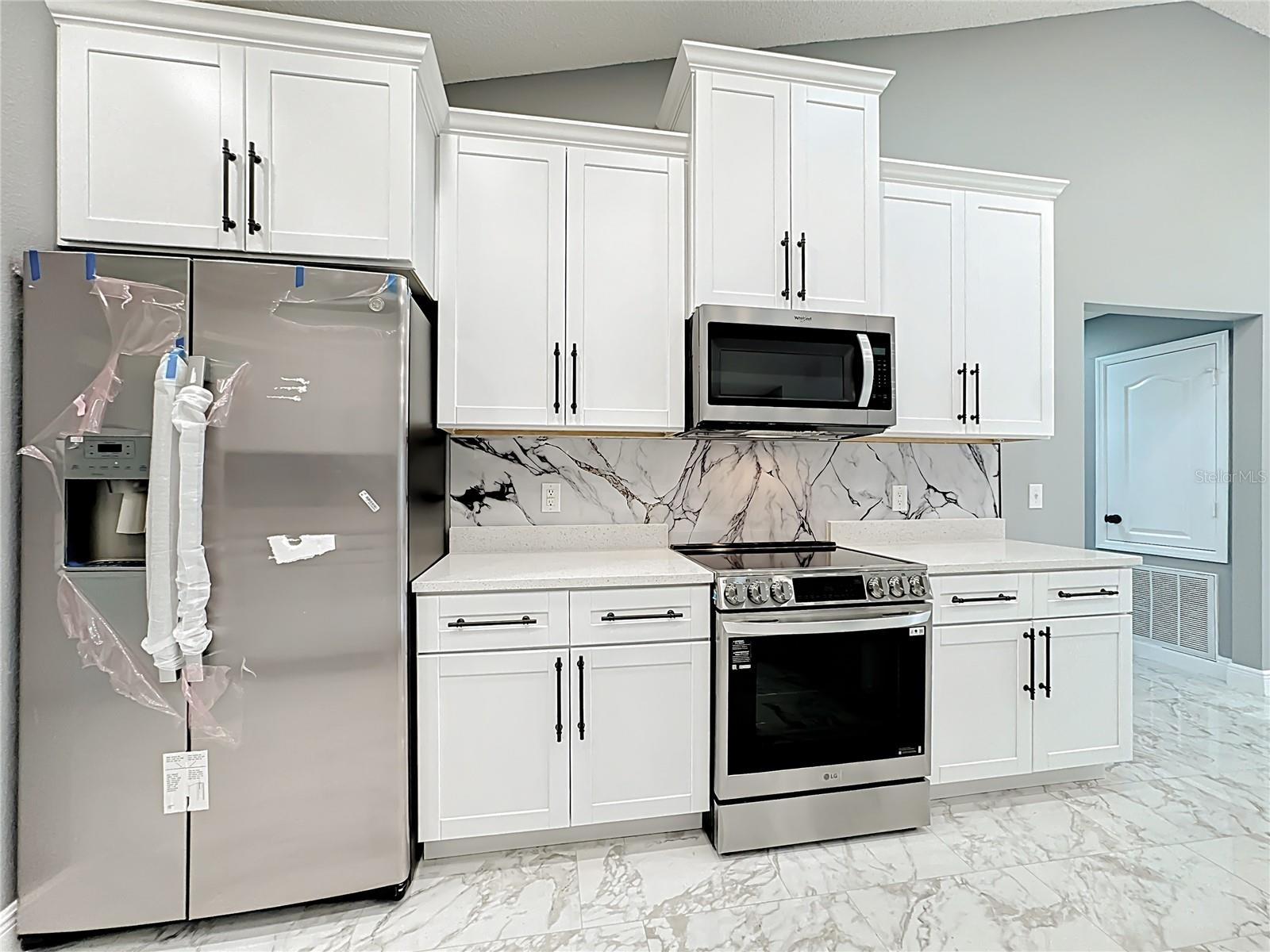 Image 11 of 62 For 697 Winding Lake Drive