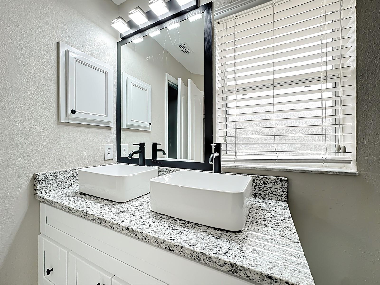 Image 36 of 62 For 697 Winding Lake Drive