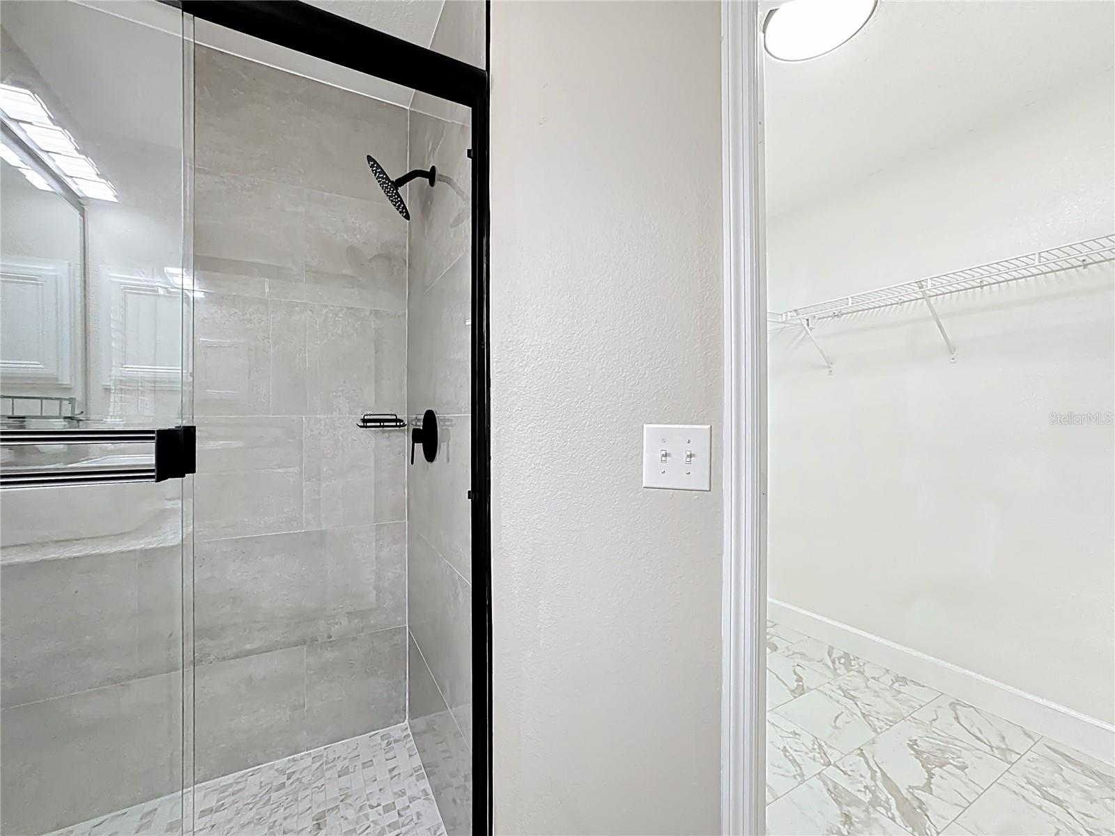 Image 37 of 62 For 697 Winding Lake Drive