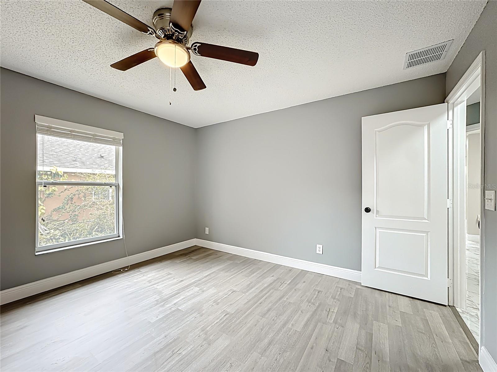 Image 41 of 62 For 697 Winding Lake Drive