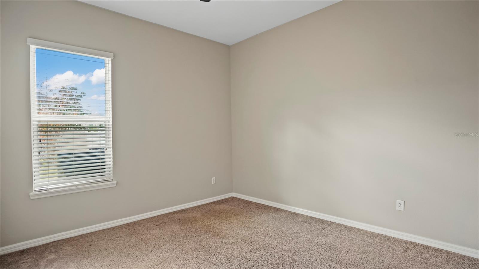 Image 36 of 53 For 3112 Pinenut Drive