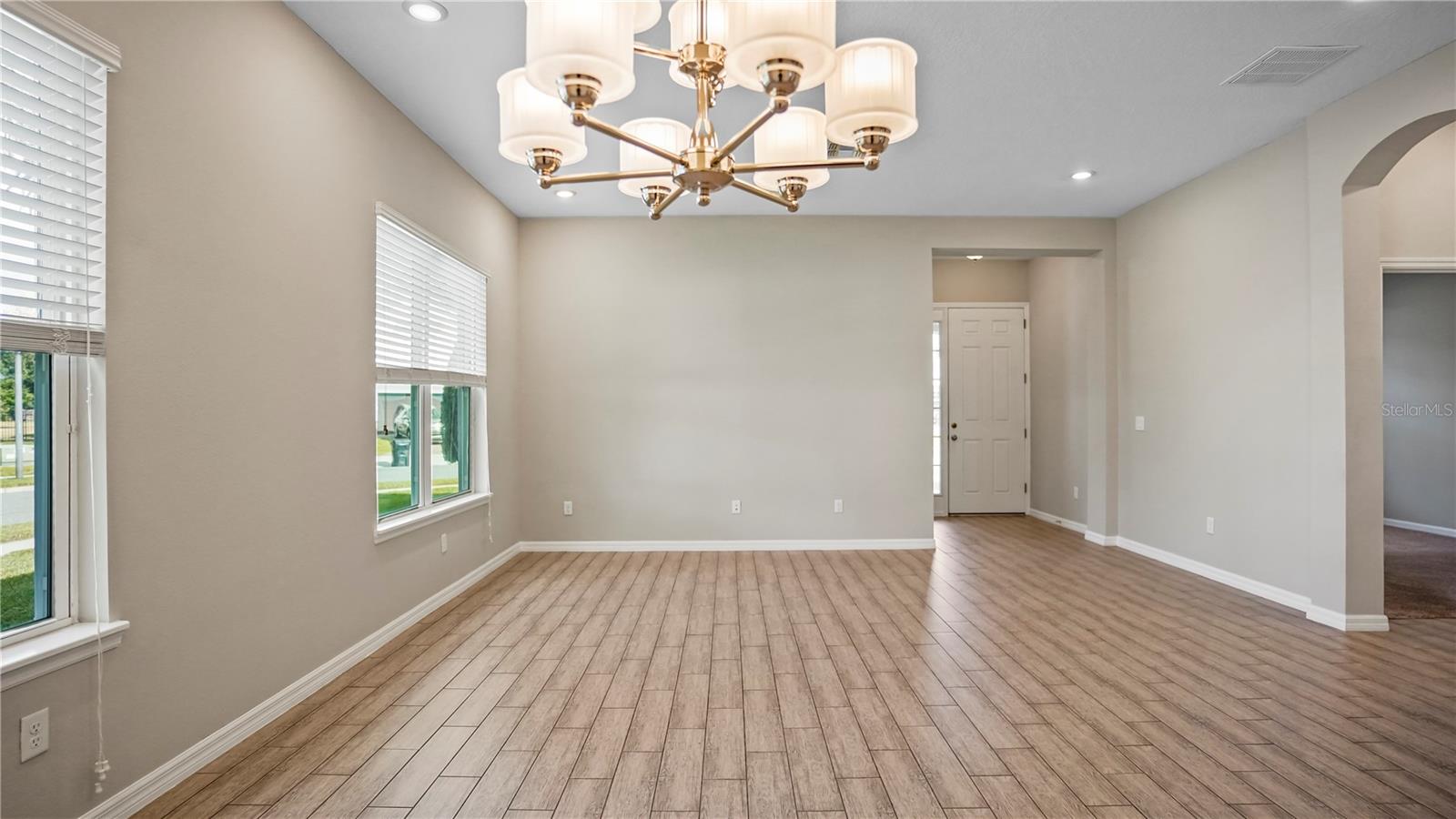 Image 8 of 53 For 3112 Pinenut Drive