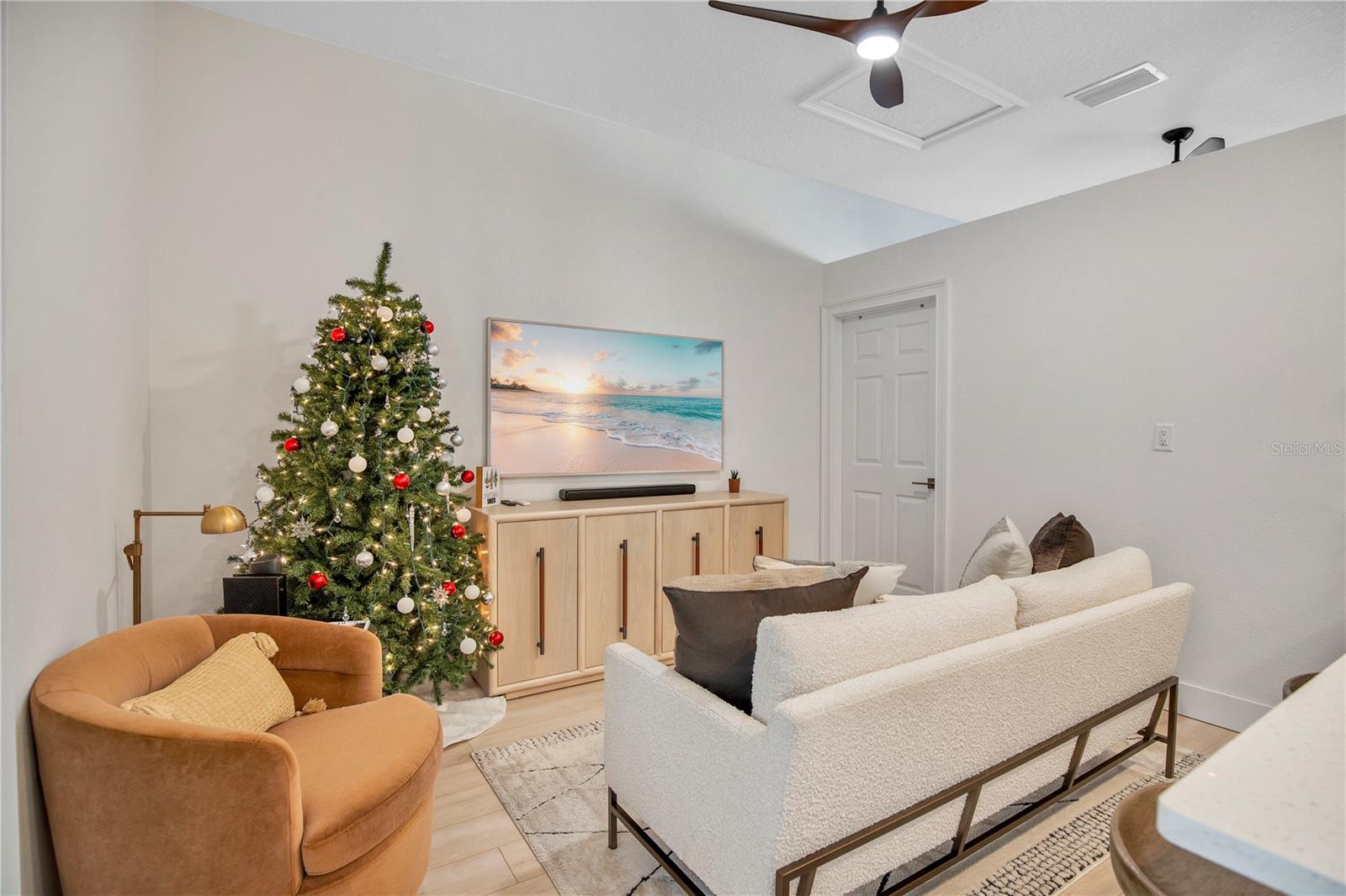 Image 31 of 57 For 1550 Lake Baldwin Lane