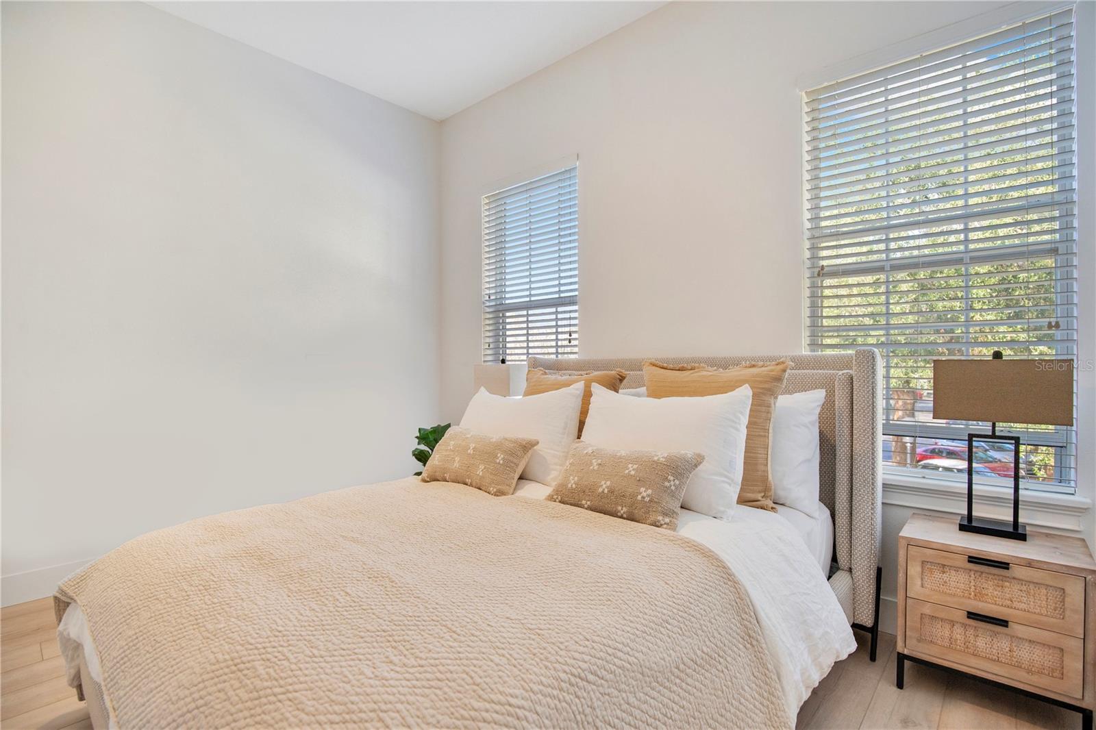 Image 33 of 57 For 1550 Lake Baldwin Lane