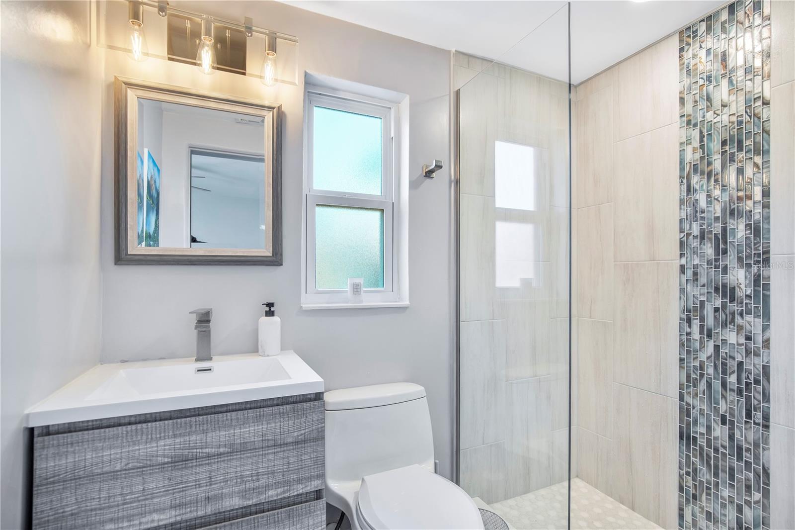 Image 16 of 36 For 1614 Curry Ford Road