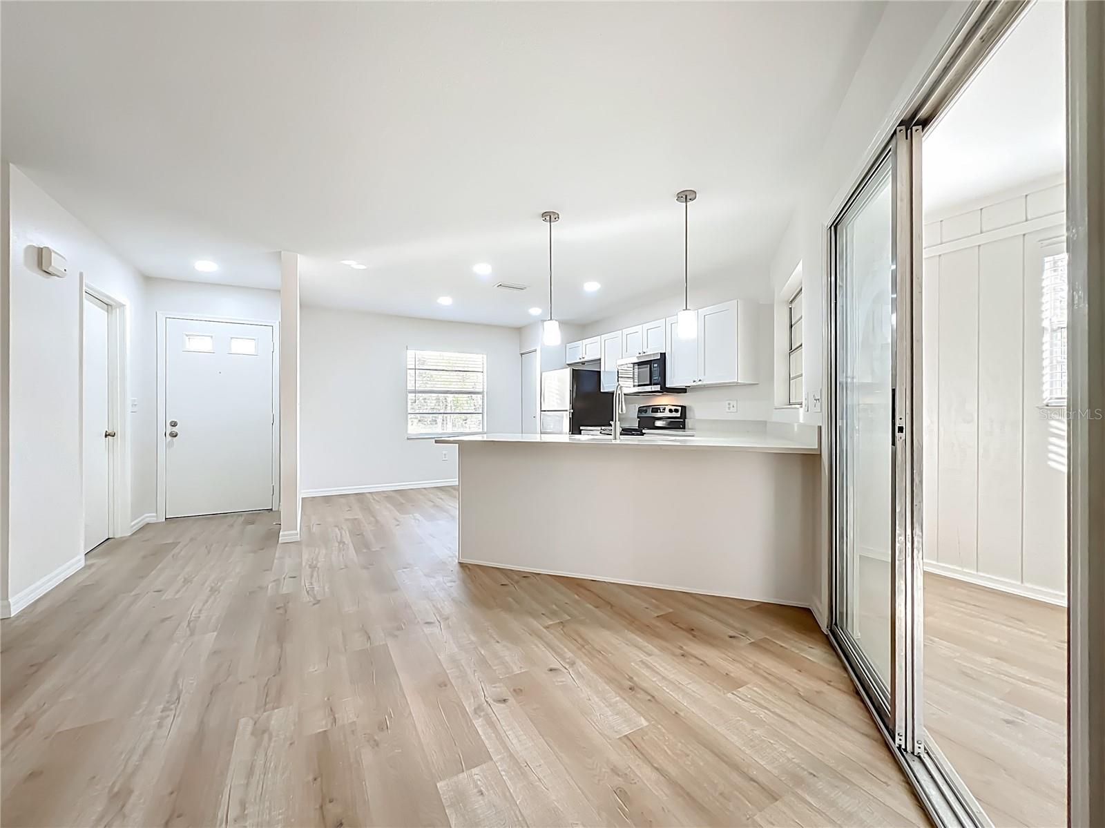 Image 13 of 36 For 201 Fern Court