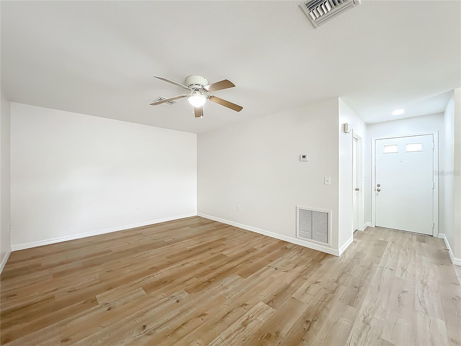 Image 14 of 36 For 201 Fern Court