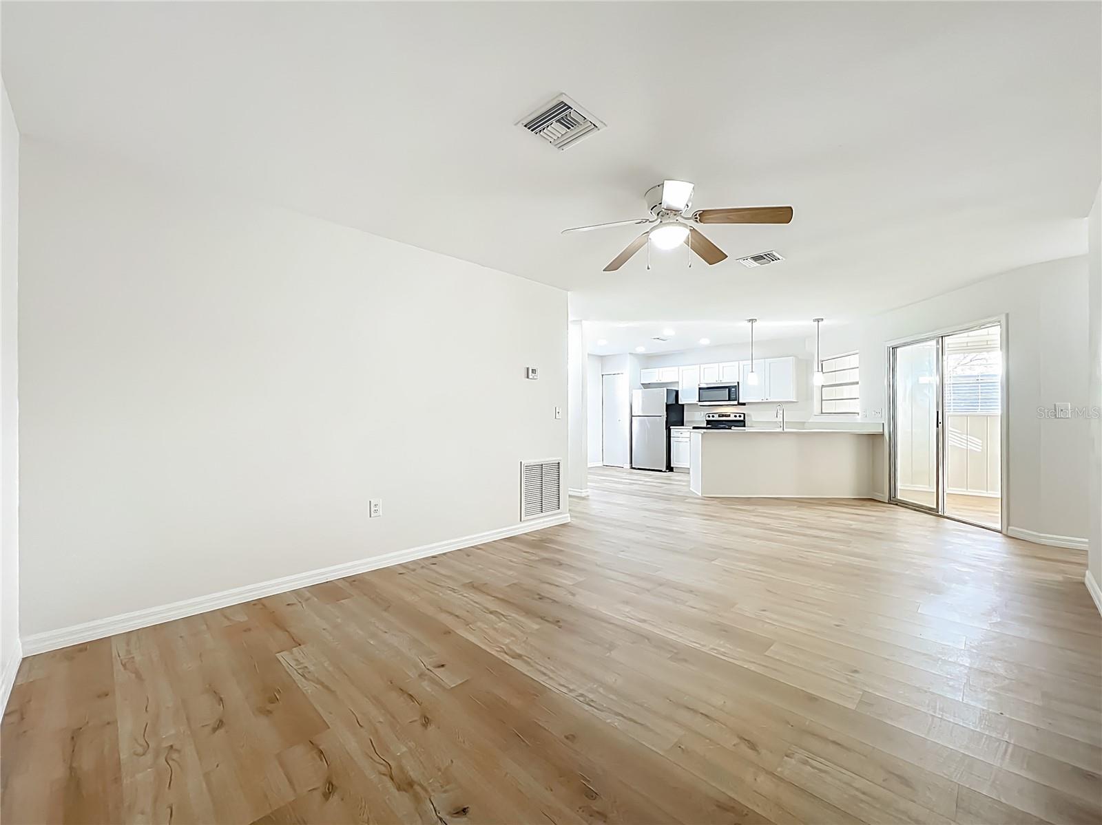 Image 17 of 36 For 201 Fern Court