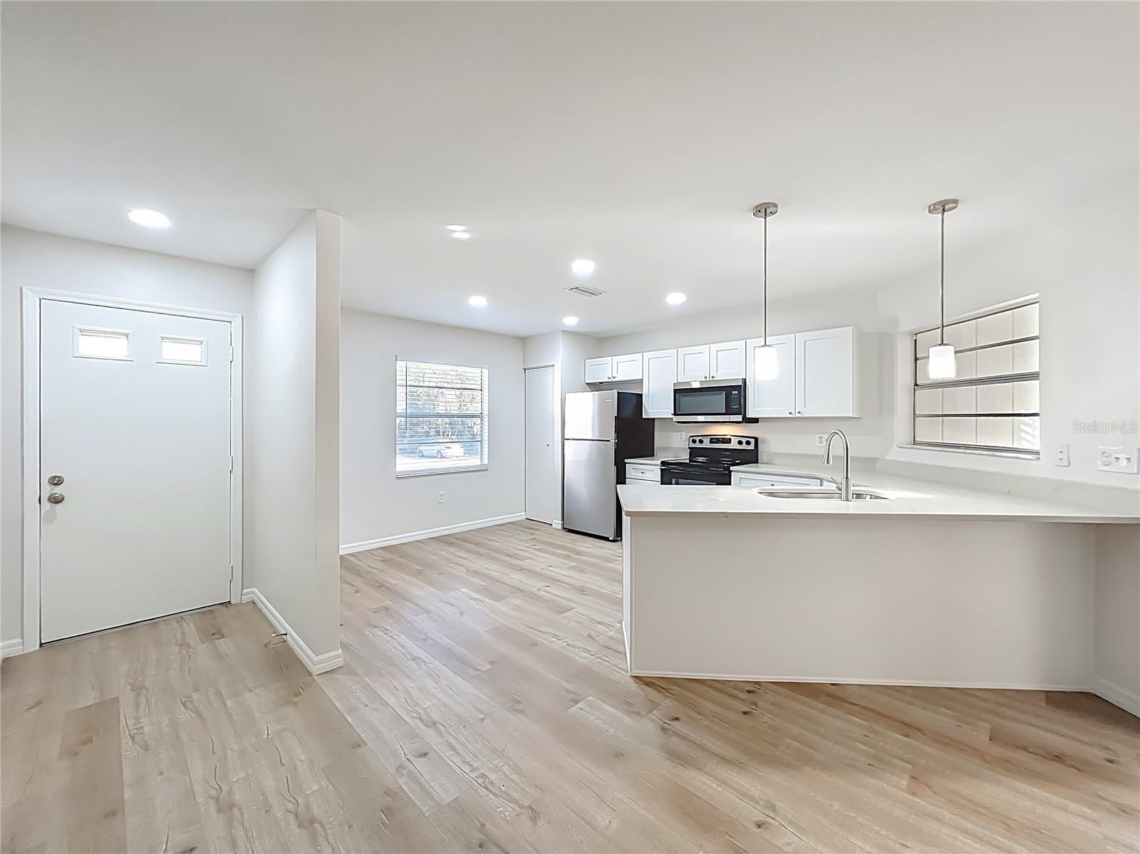 Image 4 of 36 For 201 Fern Court