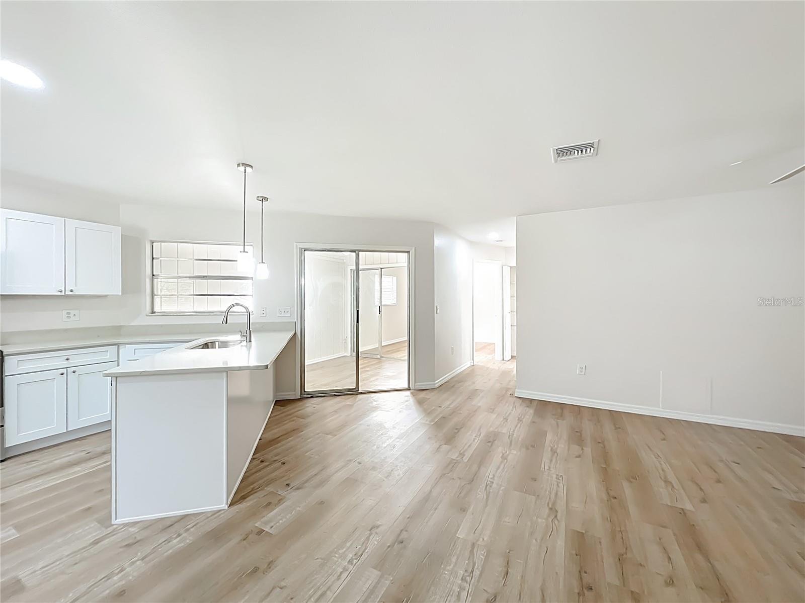 Image 9 of 36 For 201 Fern Court