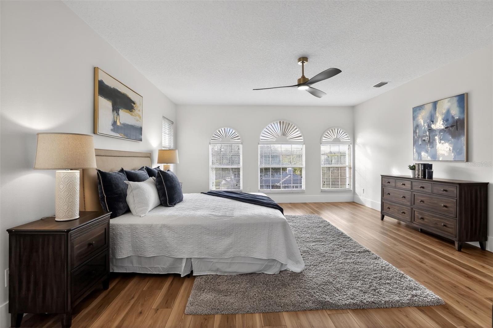 Image 17 of 32 For 1815 Seneca Boulevard