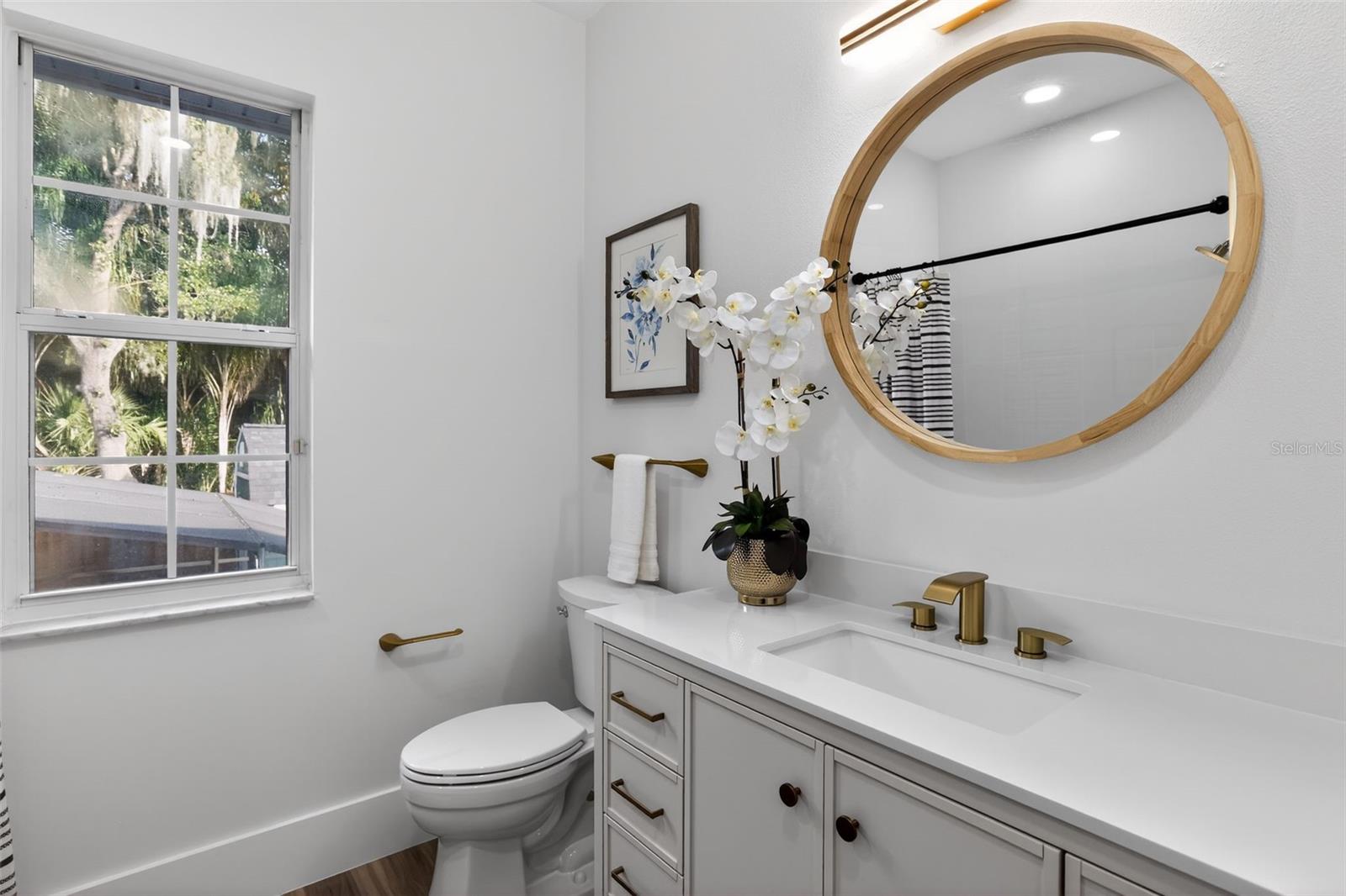 Image 24 of 32 For 1815 Seneca Boulevard