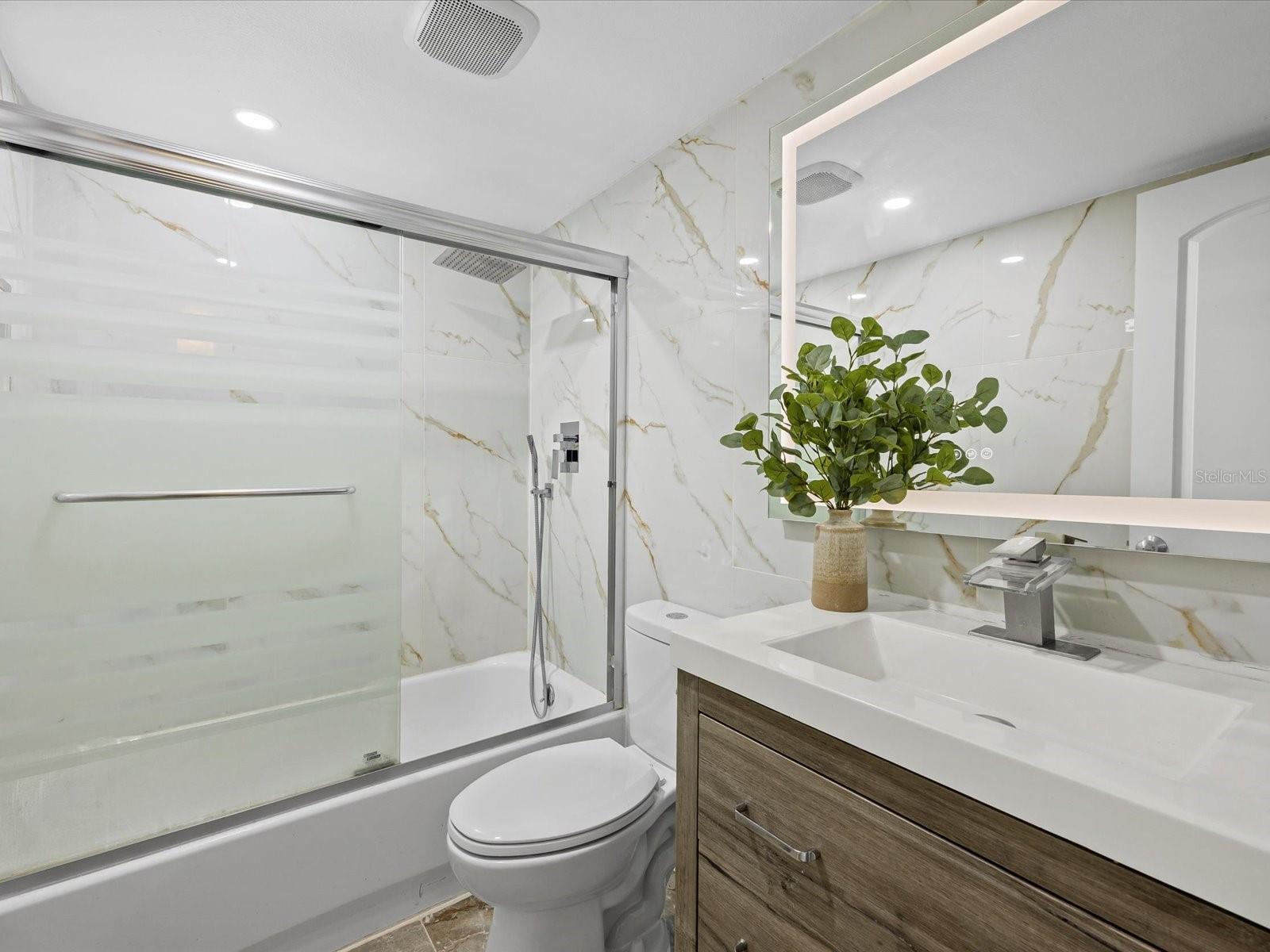 Image 14 of 24 For 851 Miles Avenue 13