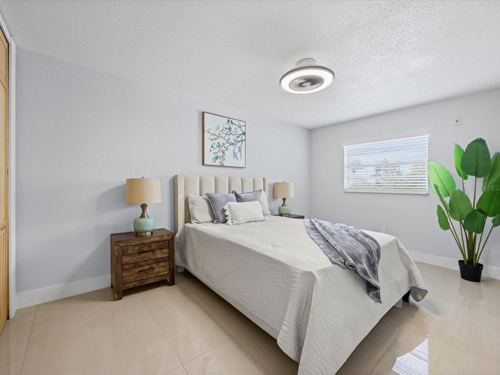 Image 18 of 24 For 851 Miles Avenue 13