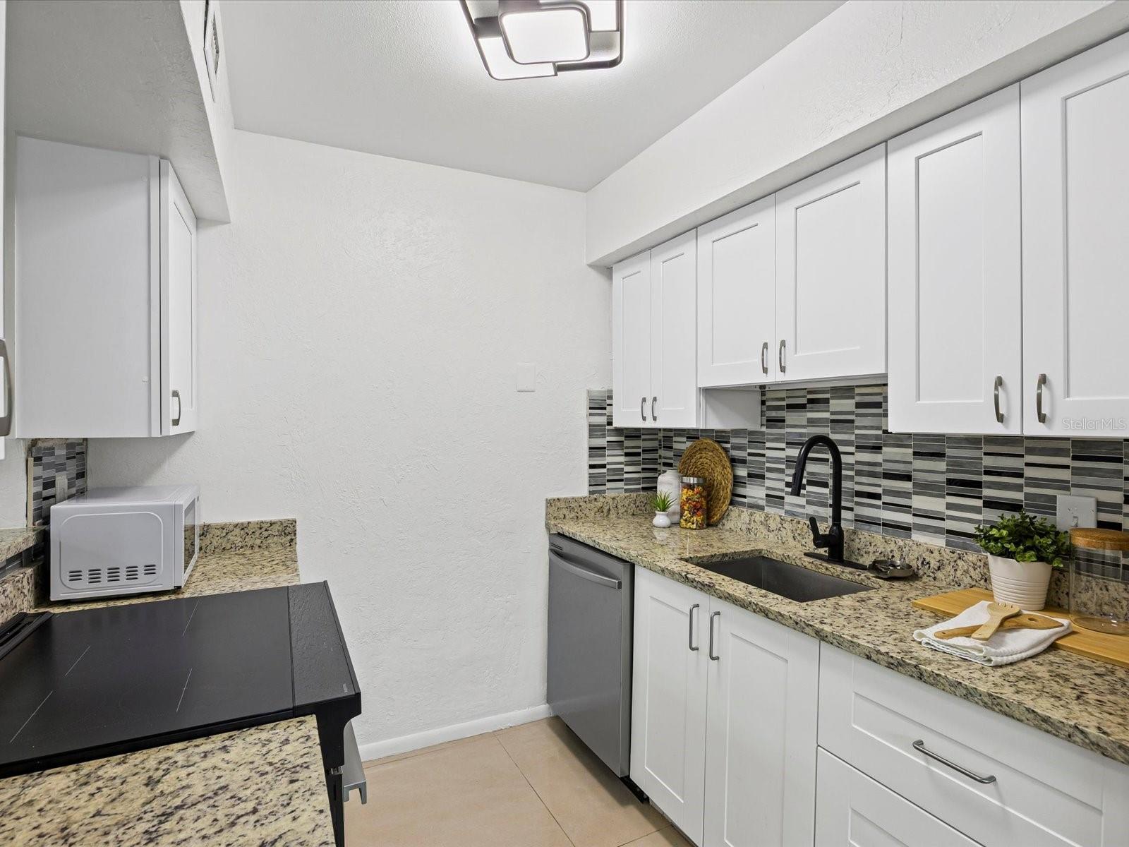 Image 7 of 24 For 851 Miles Avenue 13