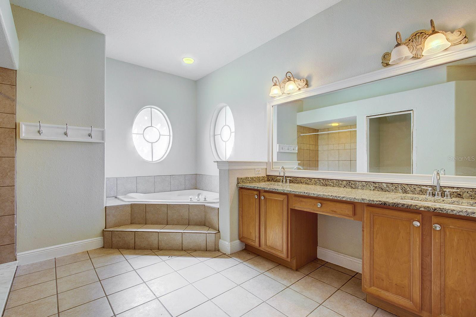 Image 14 of 26 For 17419 Tailfeather Court