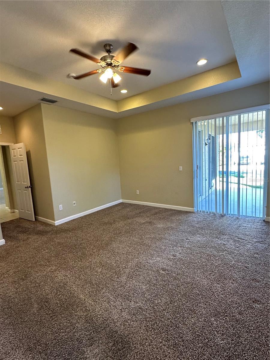 Image 15 of 27 For 10566 Galleria Street