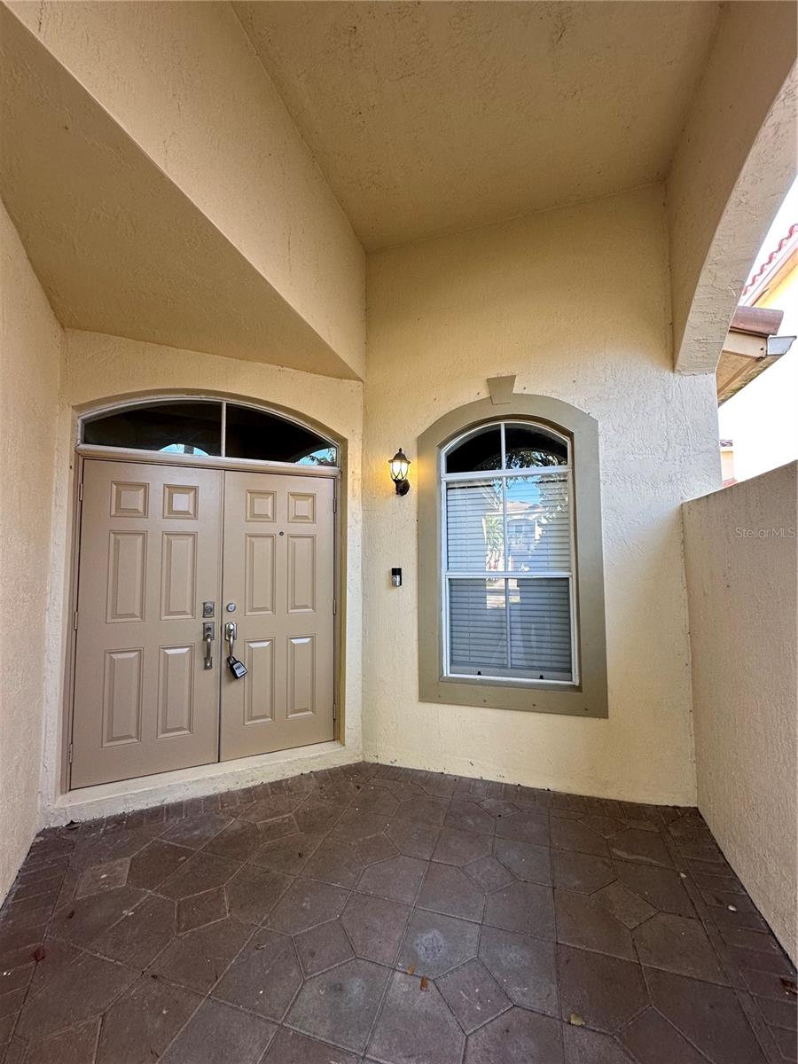 Image 3 of 27 For 10566 Galleria Street