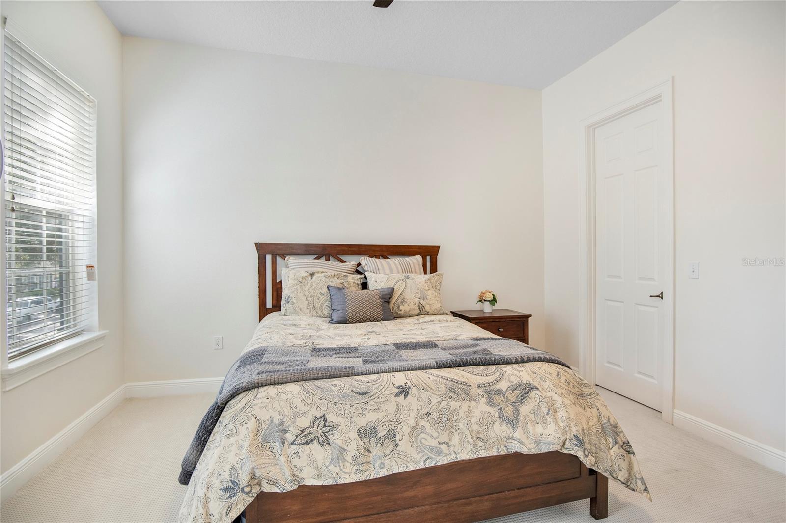 Image 20 of 56 For 1550 Lake Baldwin Lane A, B, C