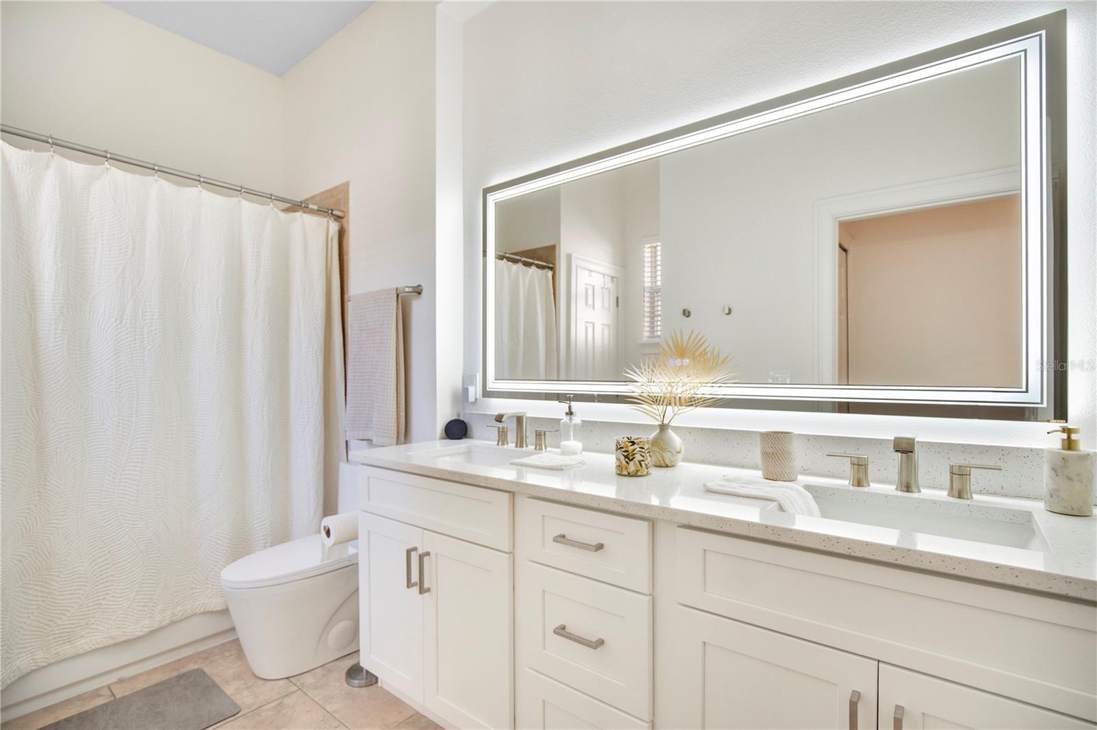 Image 33 of 56 For 1550 Lake Baldwin Lane A, B, C