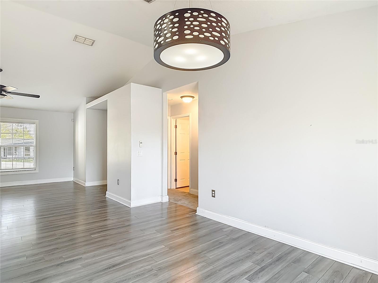 Image 19 of 60 For 1254 Briarwood Avenue