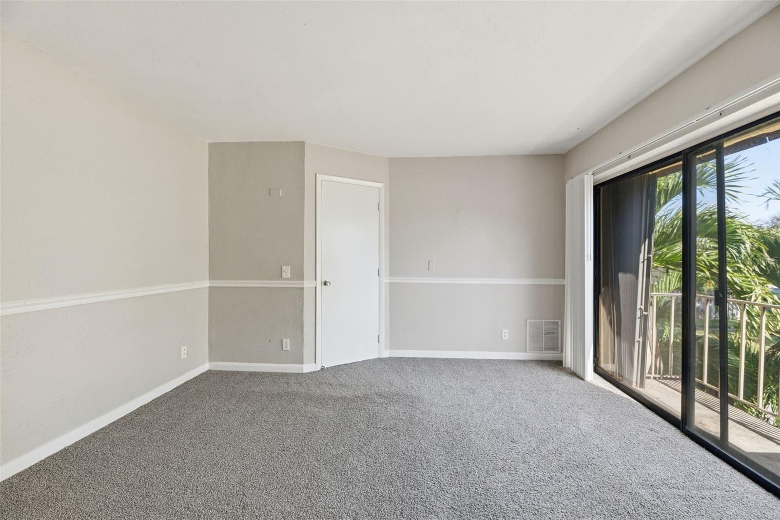 Image 13 of 33 For 238 Woodland Road