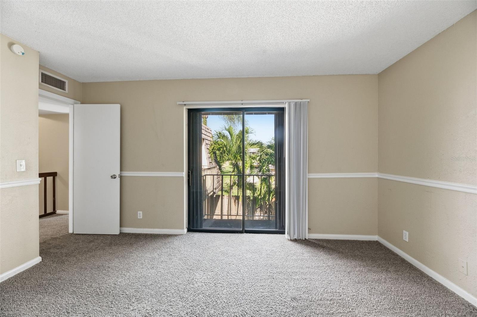 Image 17 of 33 For 238 Woodland Road