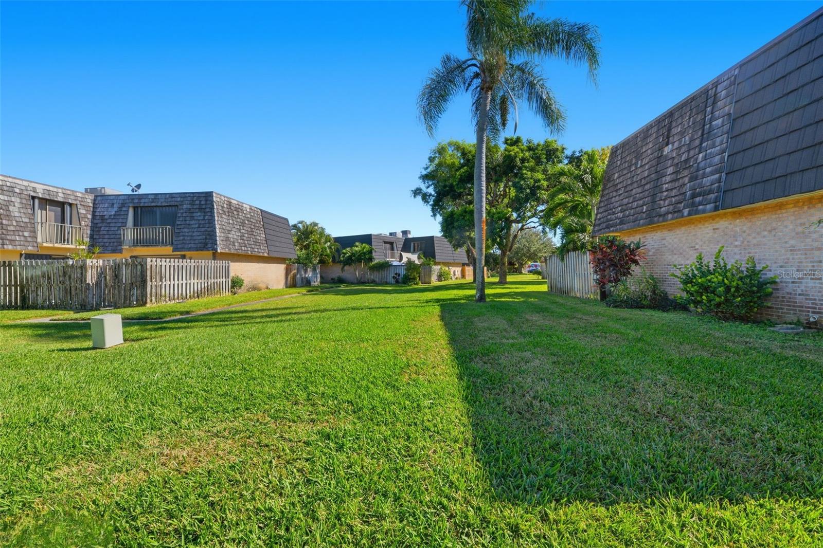 Image 30 of 33 For 238 Woodland Road