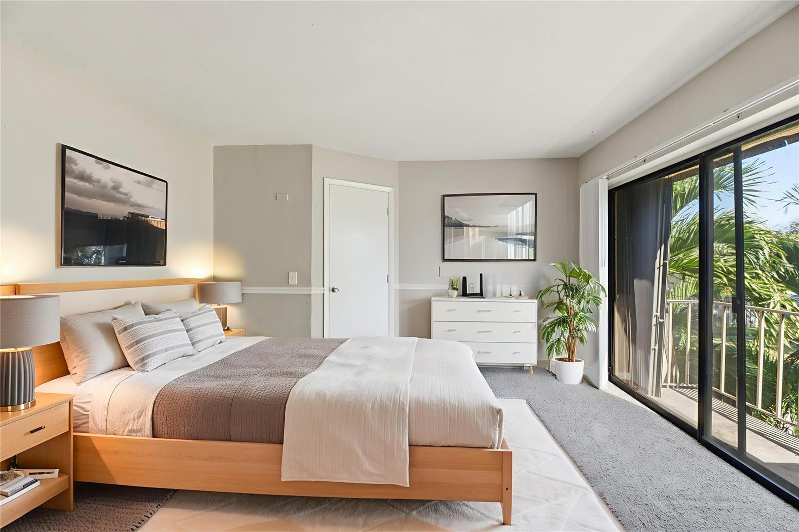 Image 5 of 33 For 238 Woodland Road