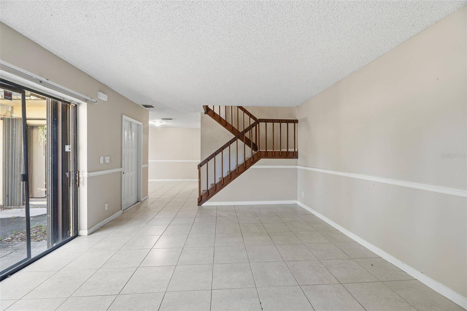 Image 6 of 33 For 238 Woodland Road