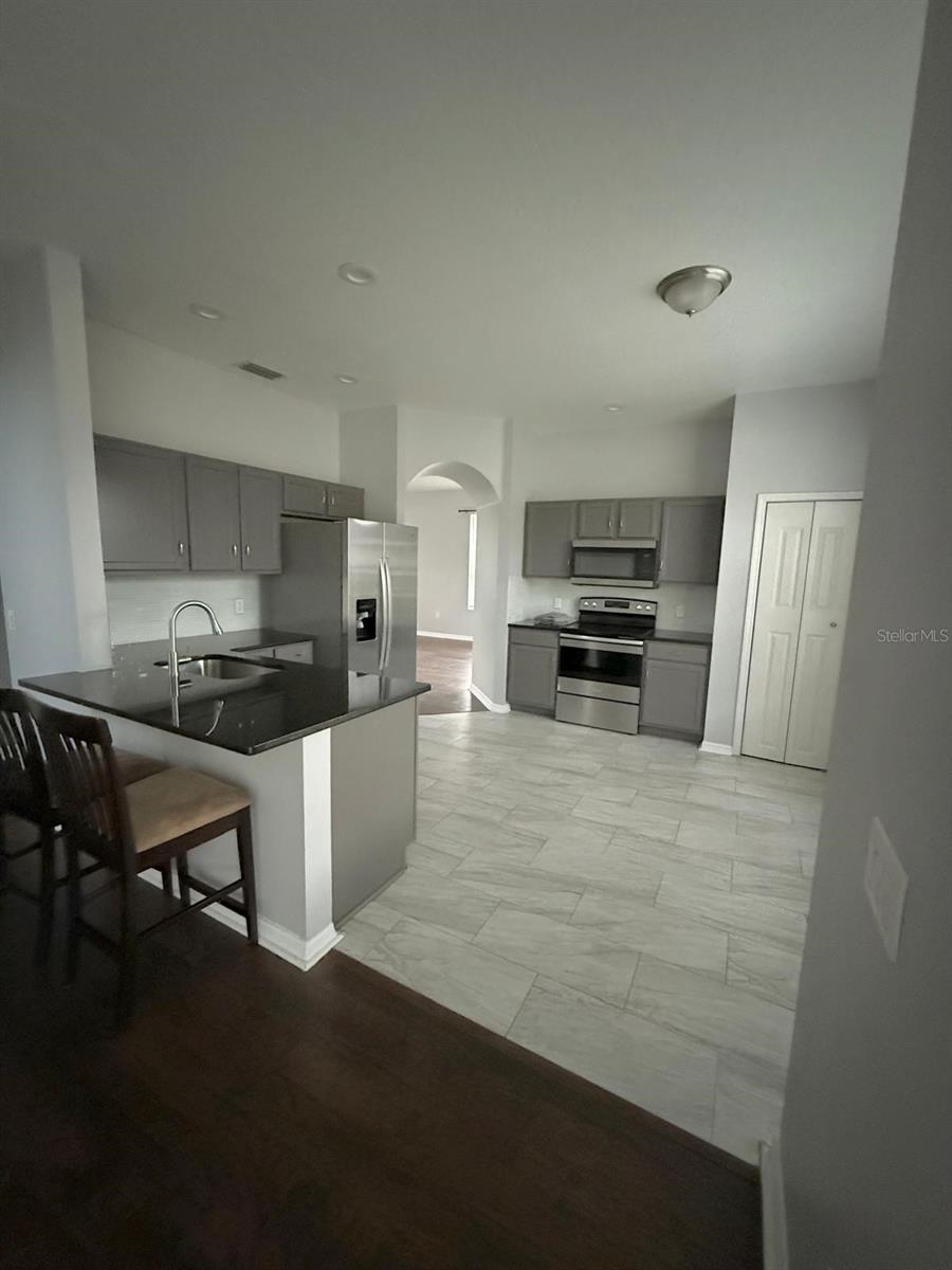 Image 14 of 60 For 14116 Entrada Drive